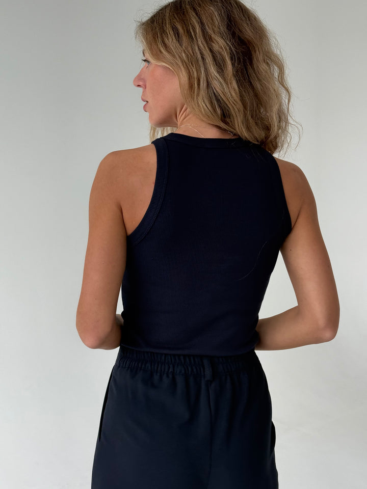 Slim fit kokvilnas rievots tops #01