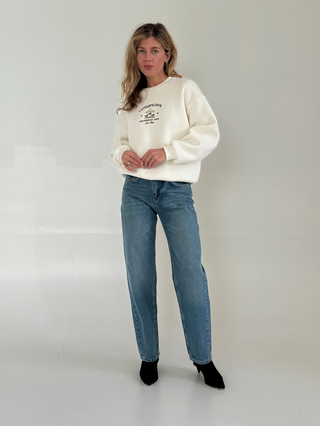 Kokvilnas oversize džemperis ar siltinājumu un uzrakstu #01