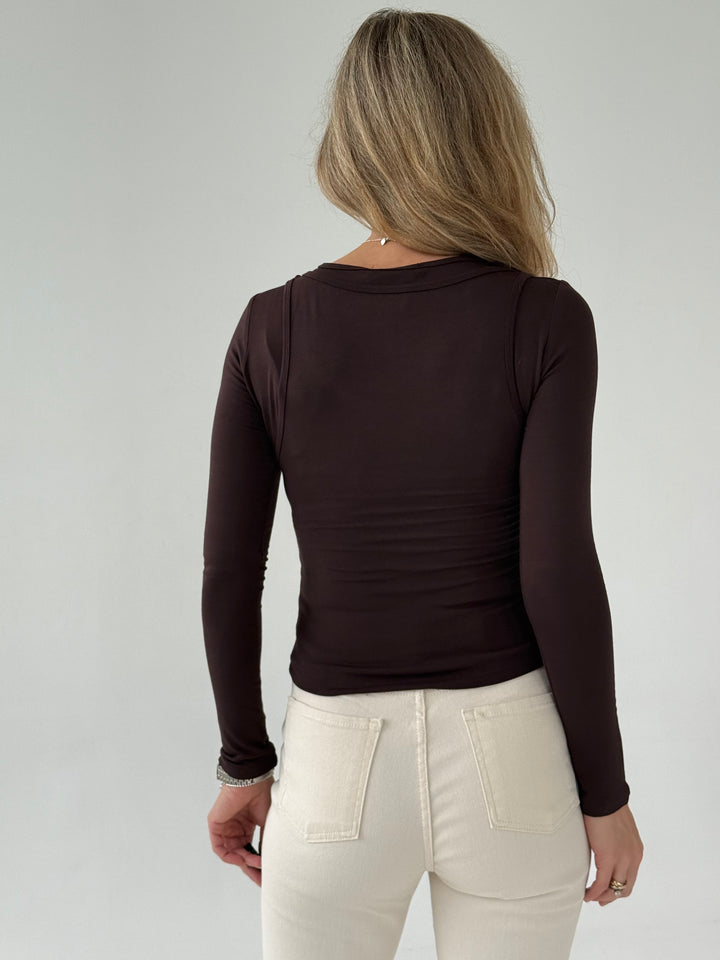 Slim fit viskozes dubults tops ar garām piedurknēm