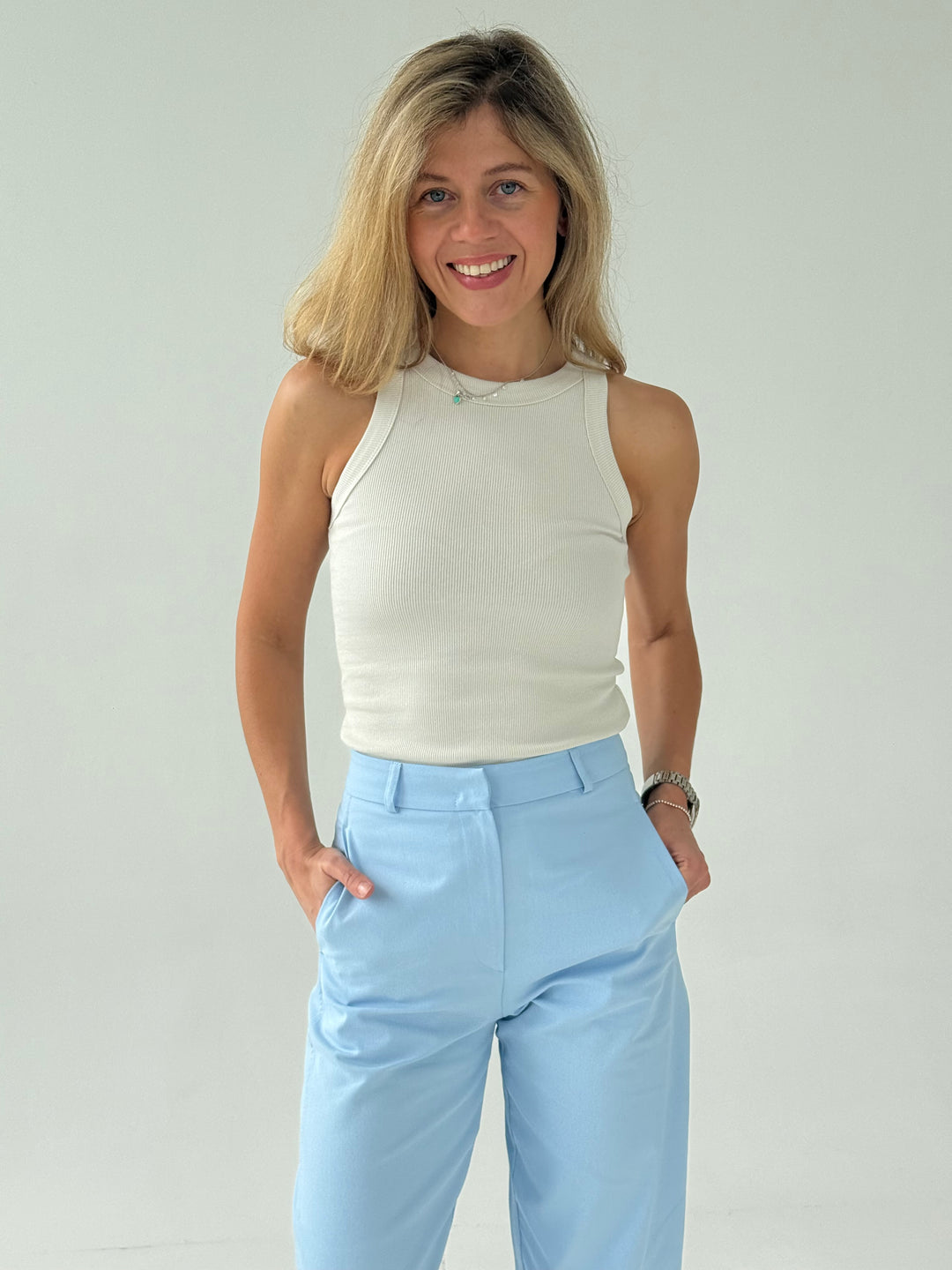 Slim fit kokvilnas rievots tops