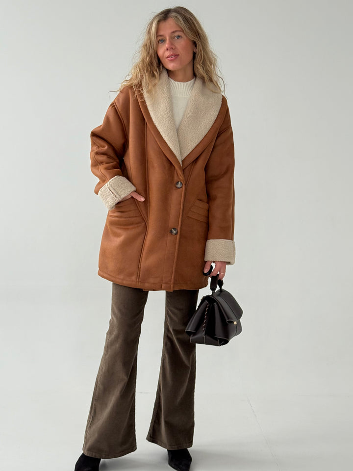 Ādas imitācijas ziemas virsjaka