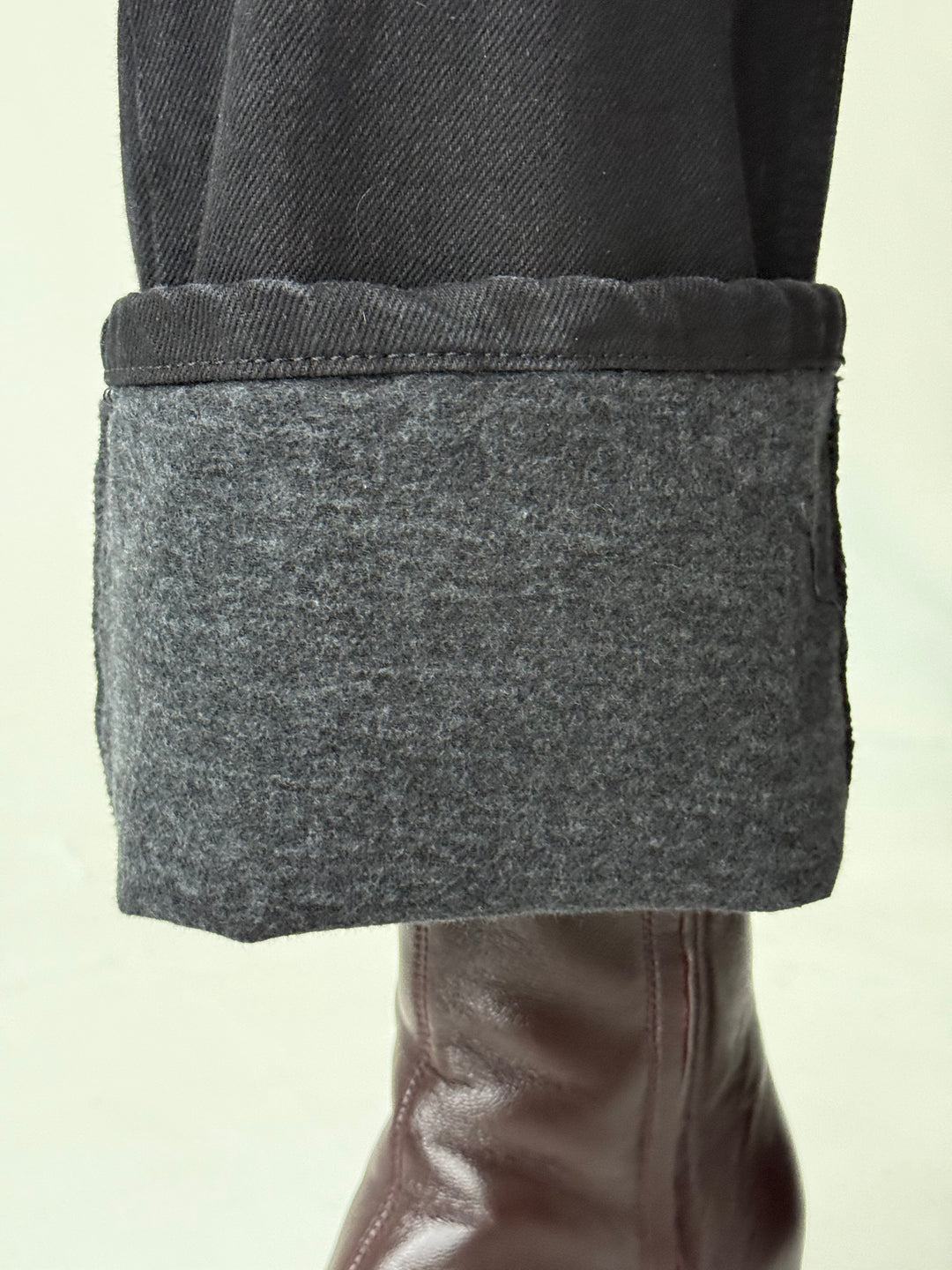 Taisnas džinsa bikses ar augstu jostasvietu un siltinājumu