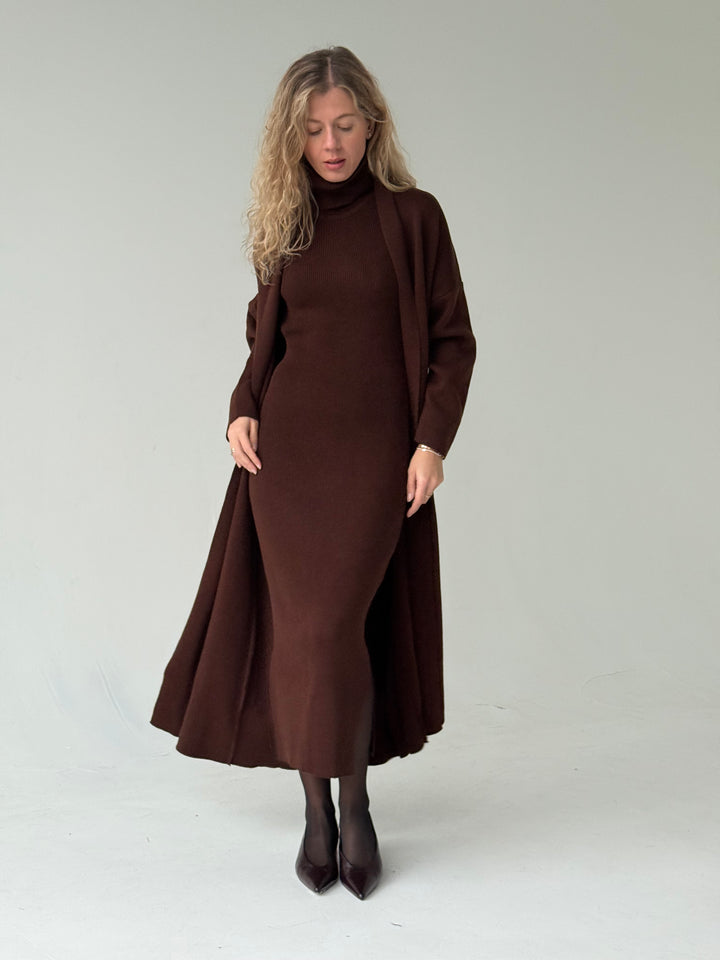 Trikotāžas kleitas un jakas komplekts