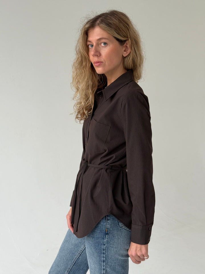 Kokvilnas svītrains krekls ar sasienamo jostiņu