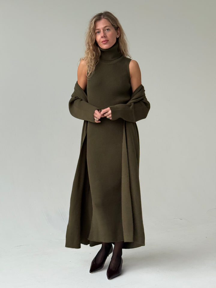 Trikotāžas kleitas un jakas komplekts