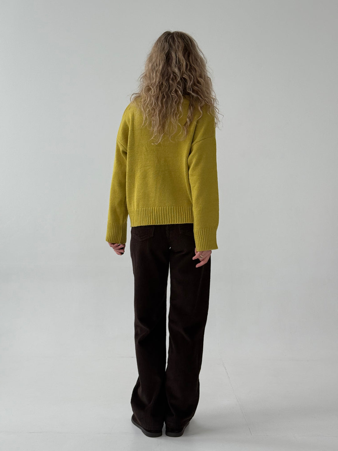 Adīts džemperis ar apaļu kakla izgriezumu #02