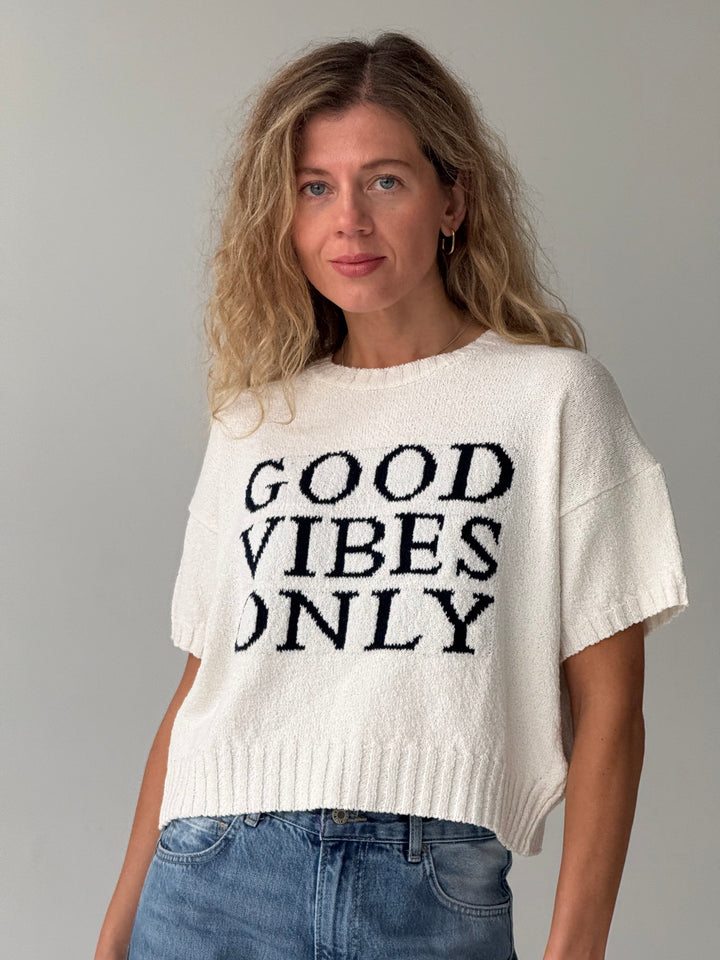 Adīts kokvilnas džemperis ar uzrakstu