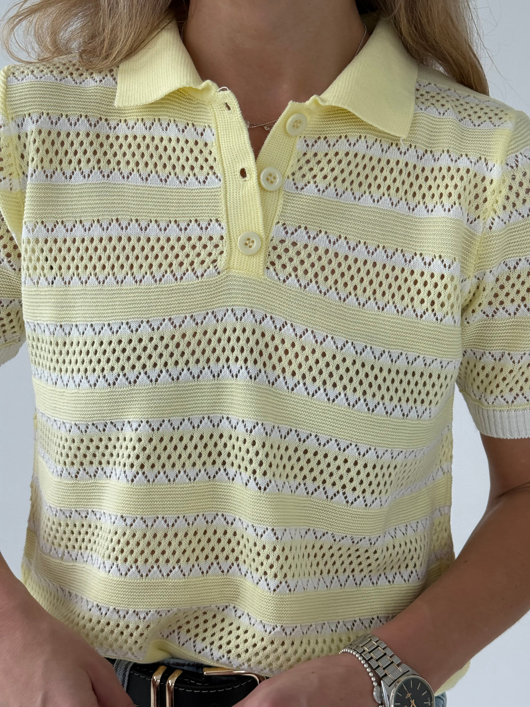Adīts svītrains caurspīdīgs polo tops