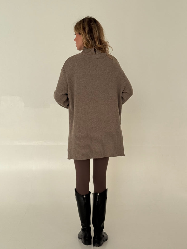 Oversize adīts vilnas džemperis ar augstu apkakli #01