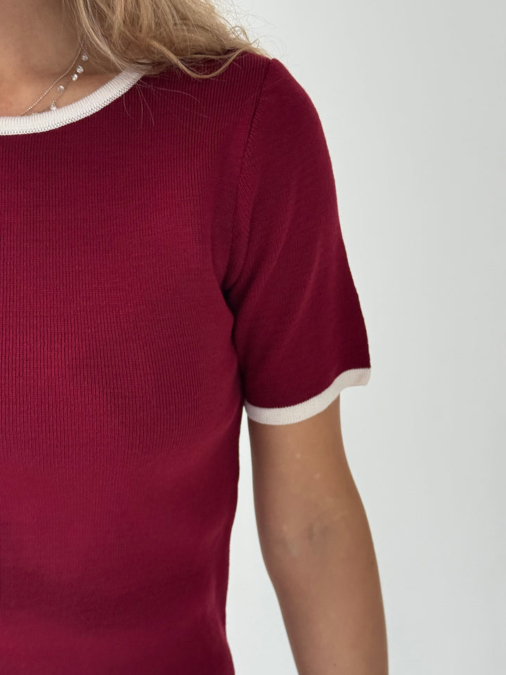 Trikotāžas plisētu svārku un topa komplekts