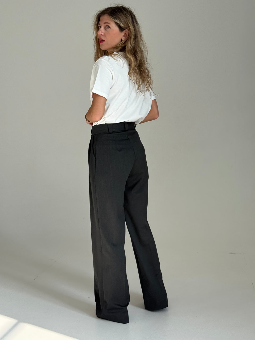 Viskozes wide leg platas bikses ar ielocēm