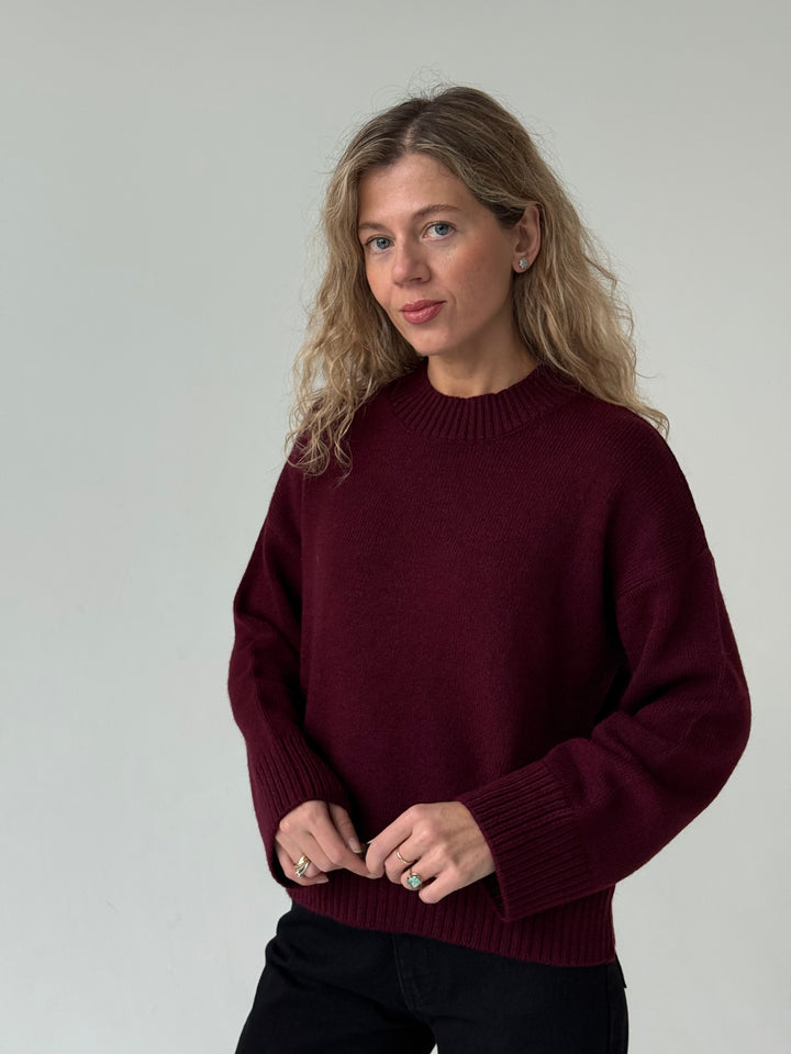 Adīts džemperis ar apaļu kakla izgriezumu #02