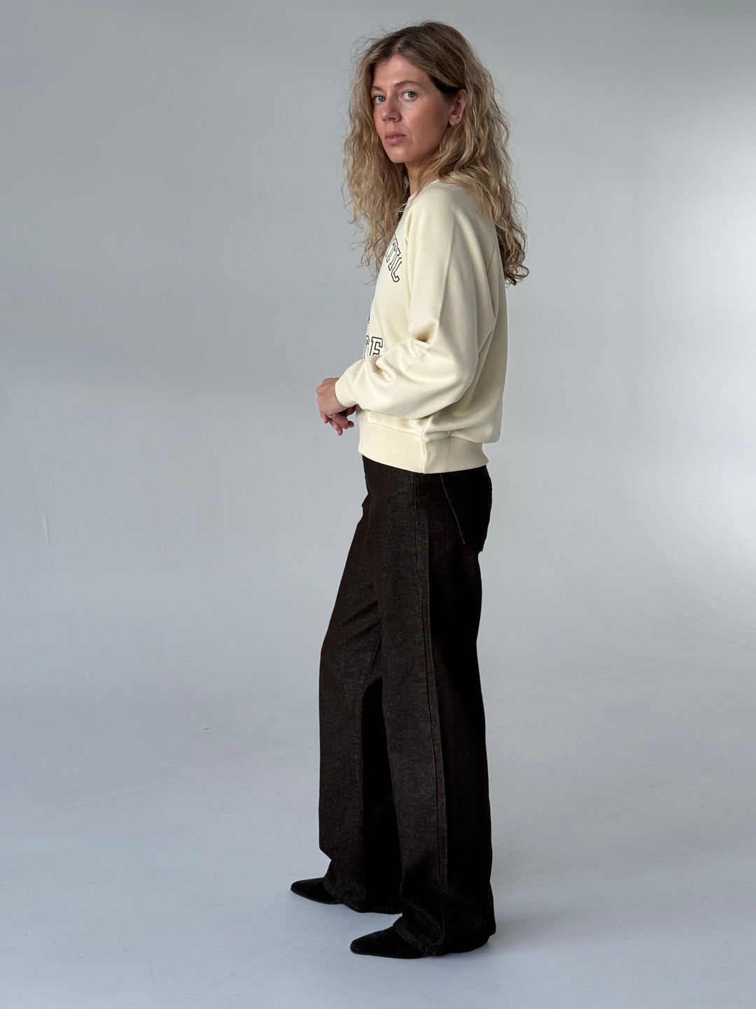 Kokvilnas oversize džemperis ar uzrakstu #01