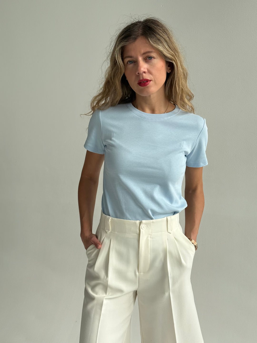 Slim fit premium kokvilnas t-krekls
