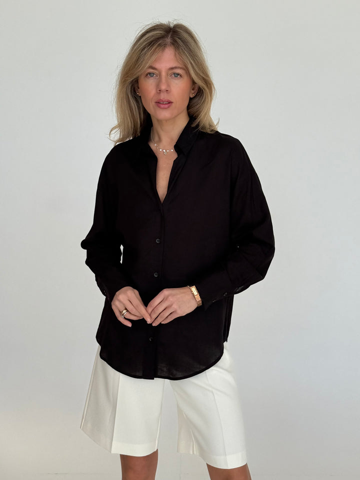 Klasisks lina krekls