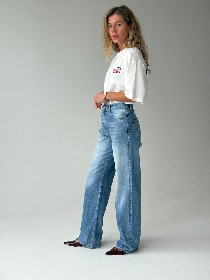 Pagarināts kokvilnas T-krekls ar balinātu efektu un apdruku #02