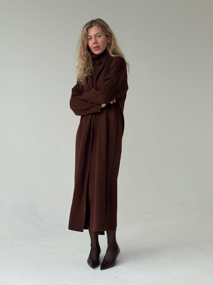 Trikotāžas kleitas un jakas komplekts