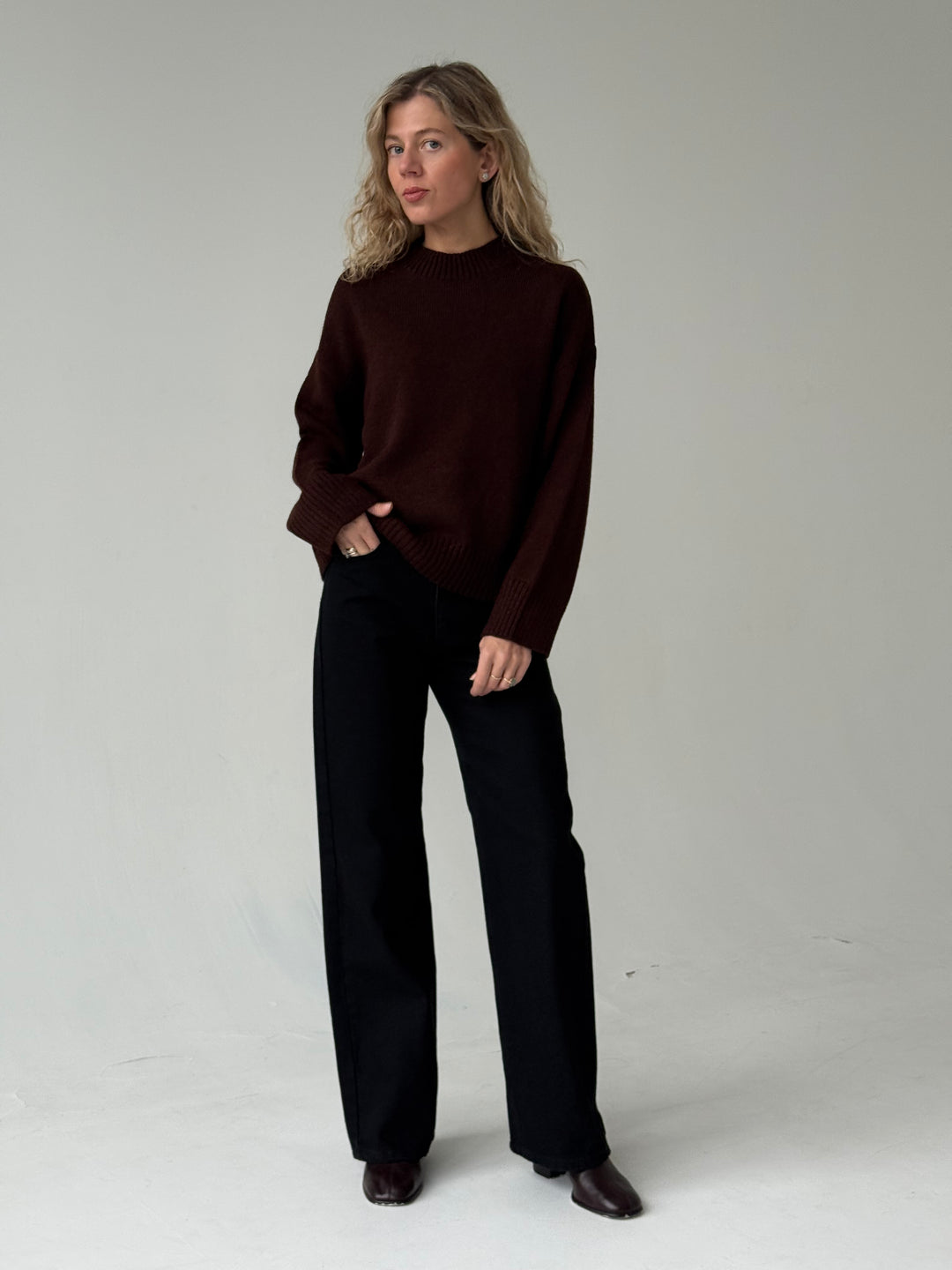 Taisnas džinsa bikses ar augstu jostasvietu un siltinājumu