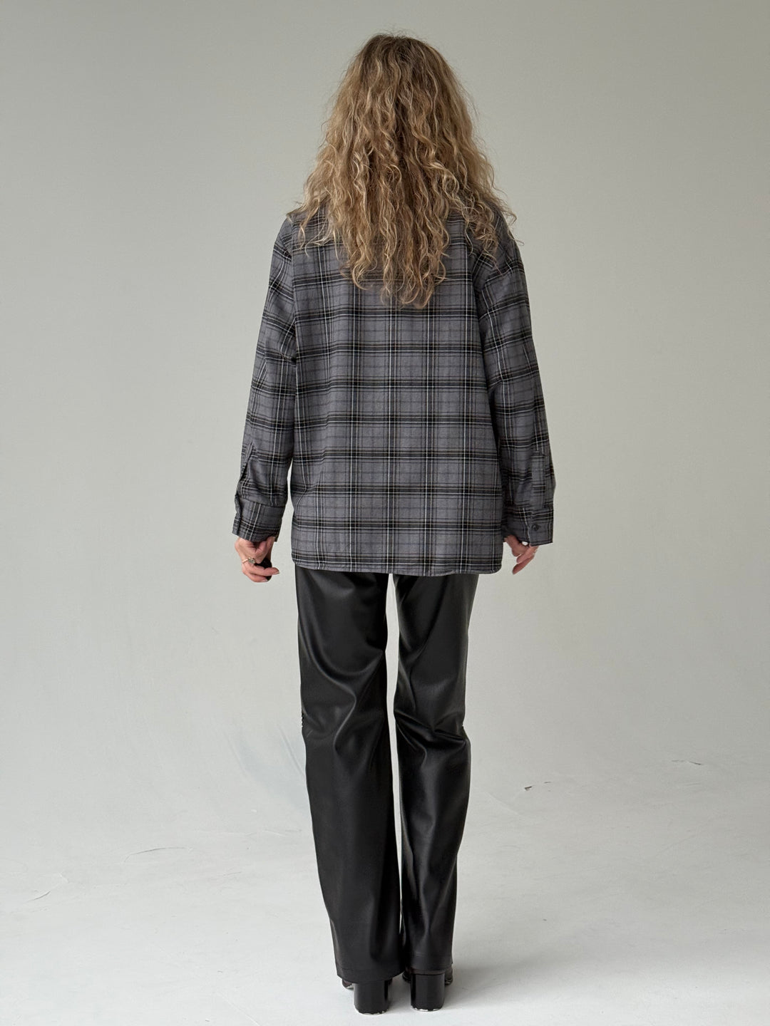 Kokvilnas rūtains krekls ar kabatu #03