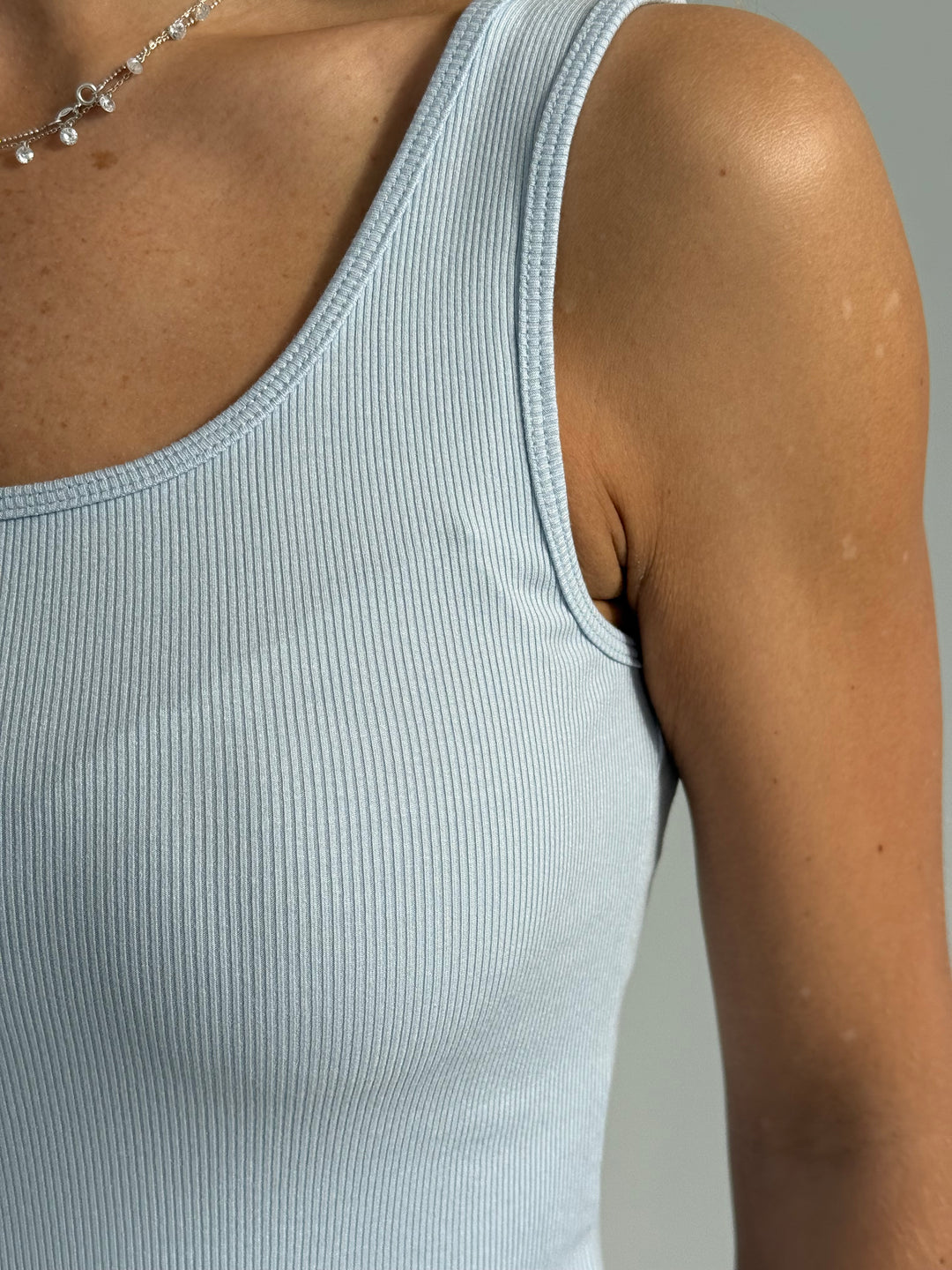 Slim fit viskozes tops