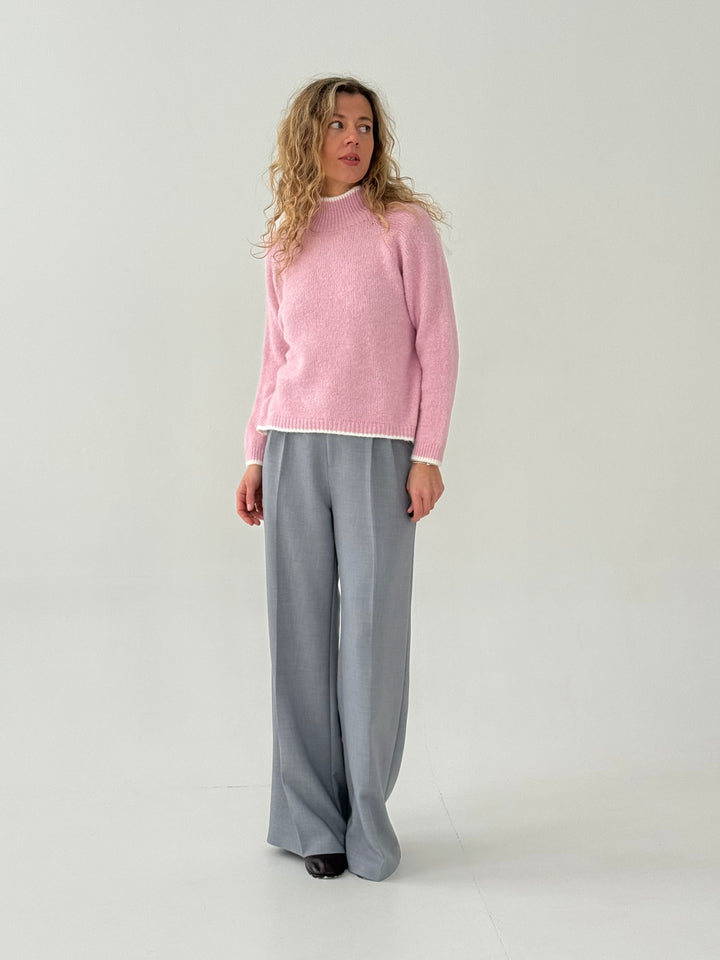 Vilnas džemperis ar kontrastējošu elementu