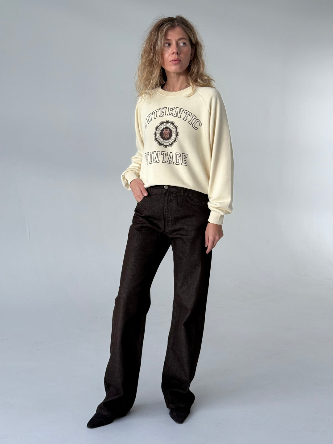 Kokvilnas oversize džemperis ar uzrakstu #01