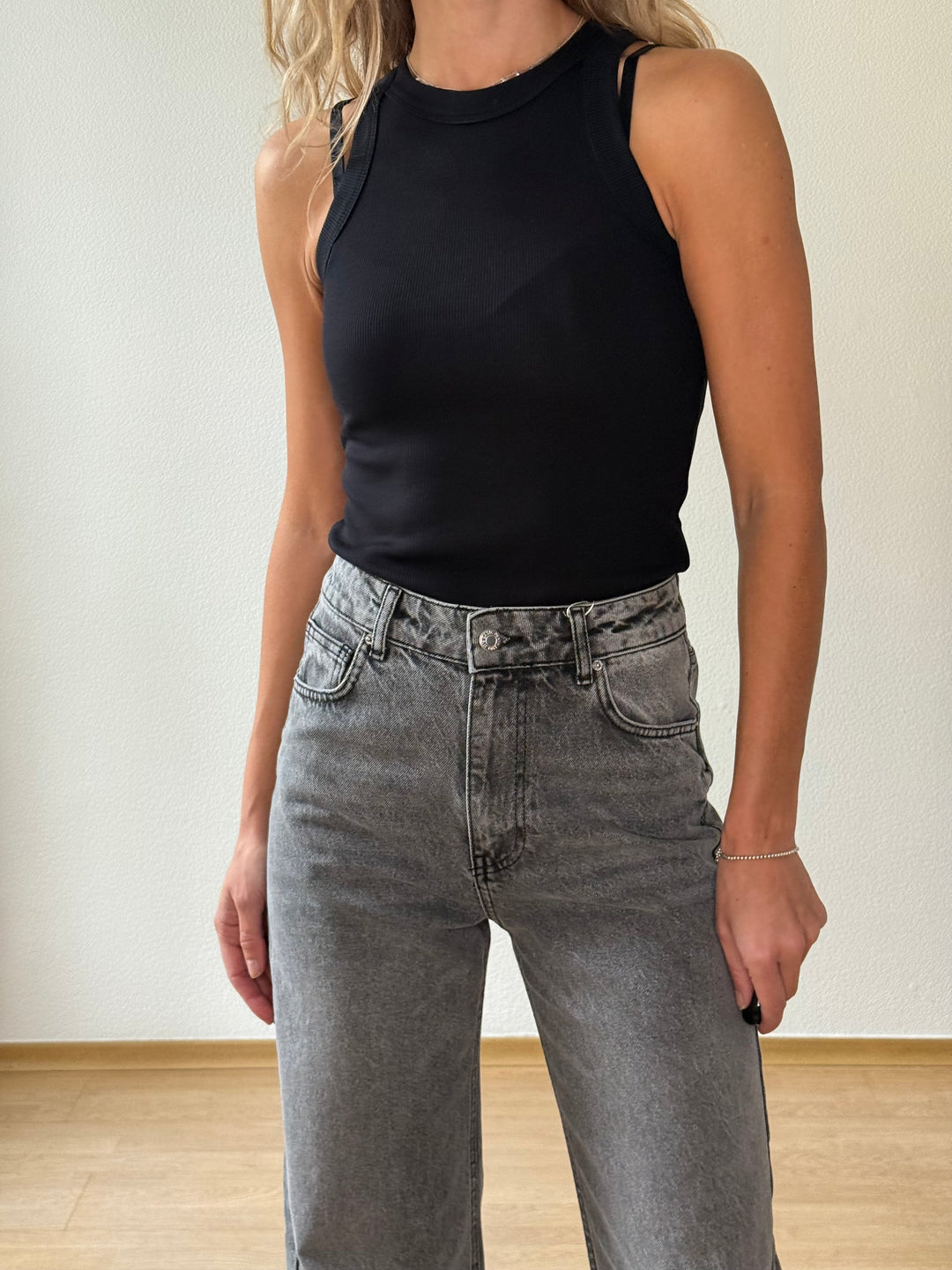 Slim fit kokvilnas rievots tops