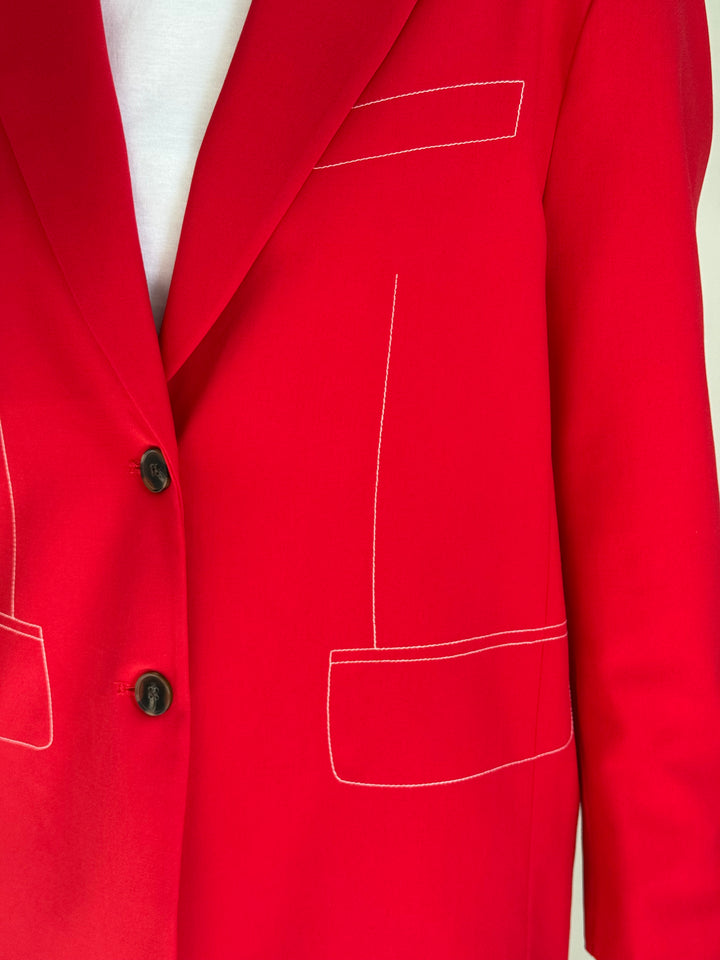 Oversize viskozes žakete ar kontrastējošiem elementiem