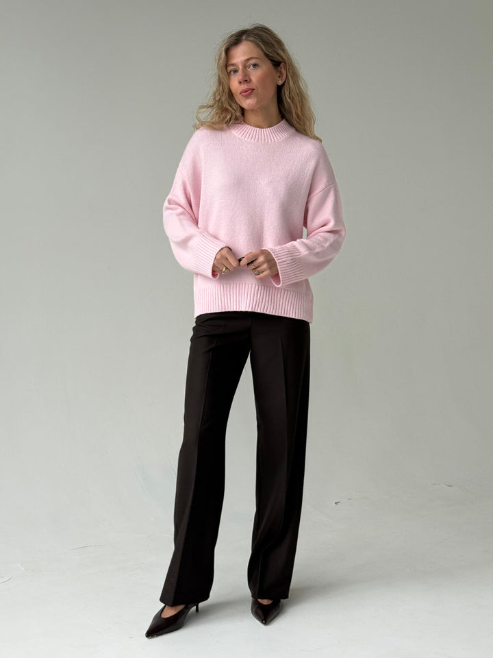 Adīts džemperis ar apaļu kakla izgriezumu #02