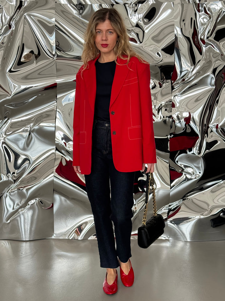 Oversize viskozes žakete ar kontrastējošiem elementiem