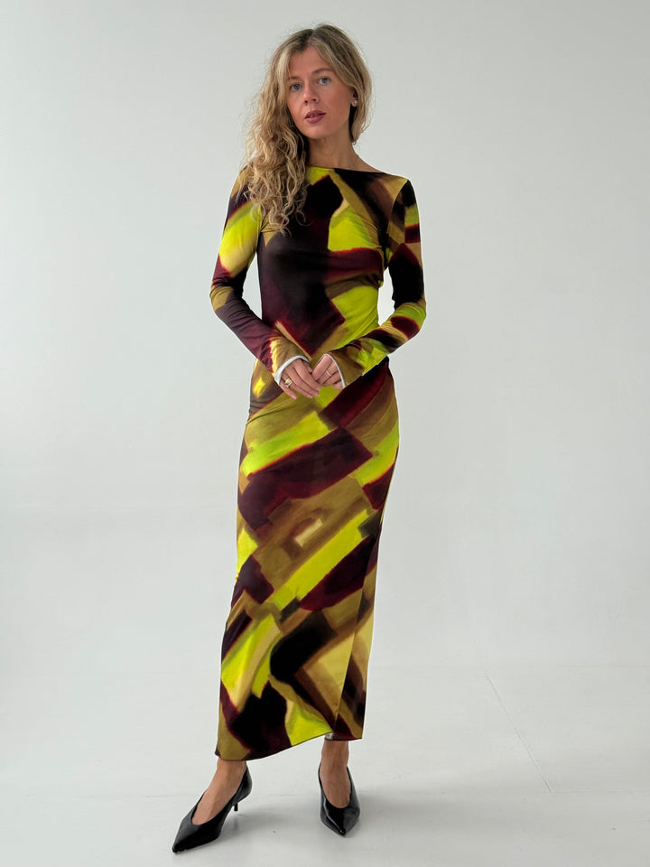 Gara kleita ar rakstu