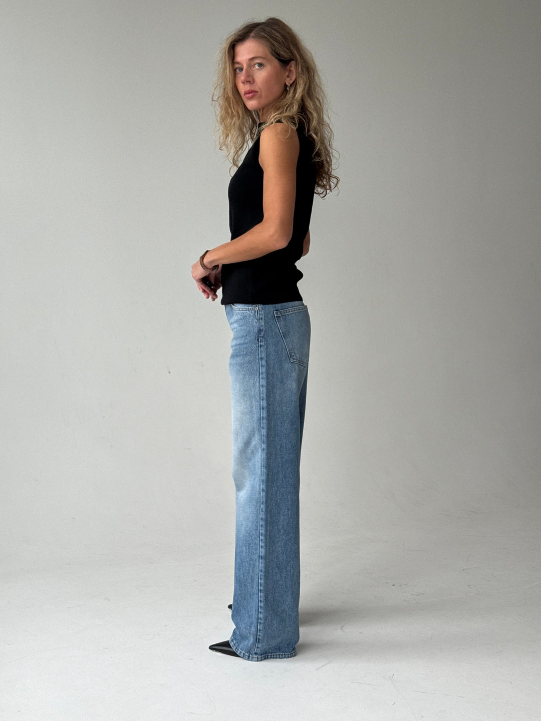 Adīts viskozes tops ar krokotu elementu