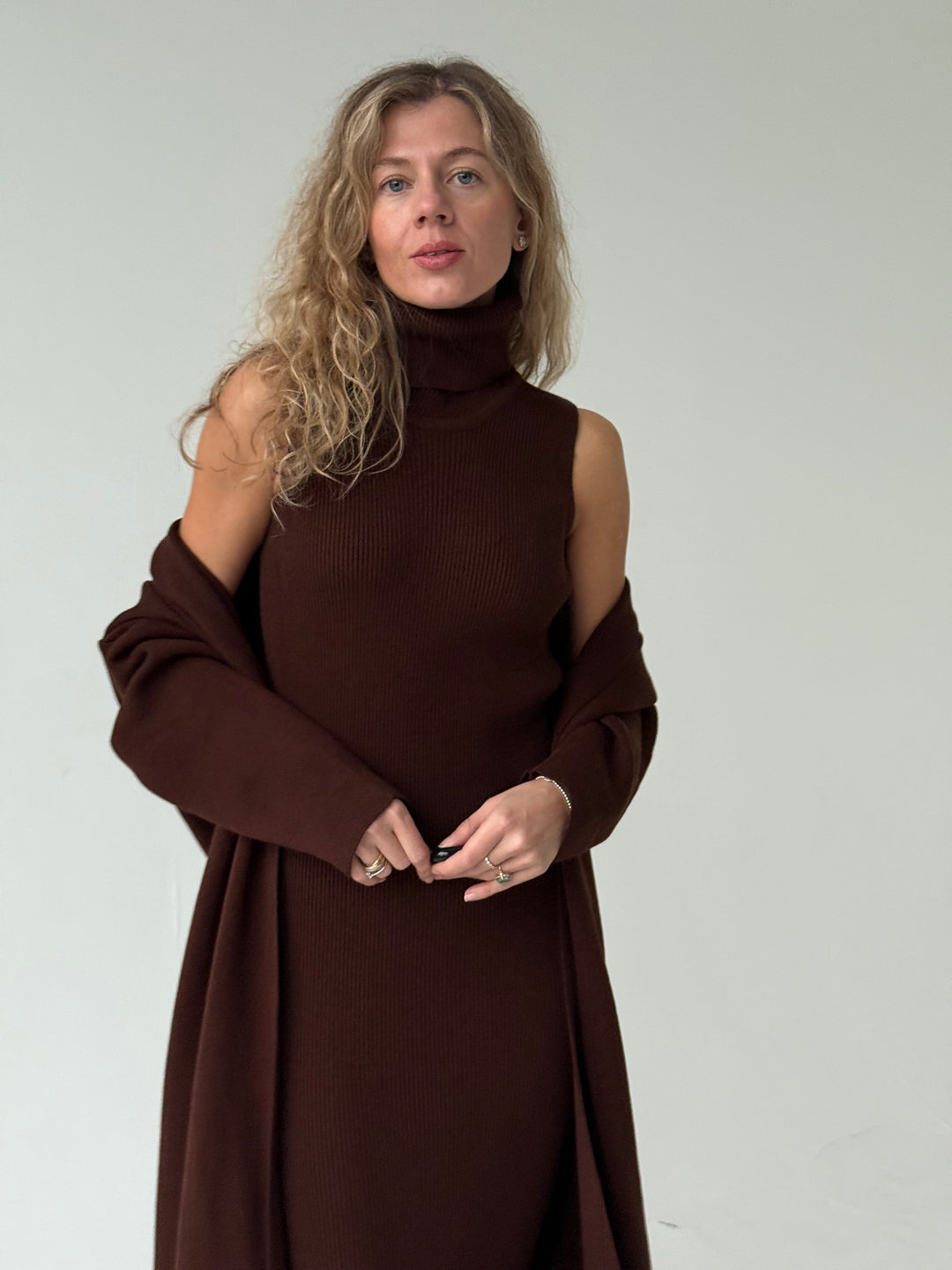 Trikotāžas kleitas un jakas komplekts