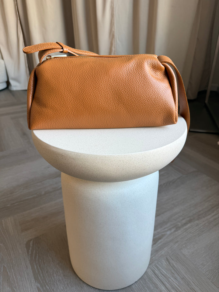 Ādas crossbody soma camel