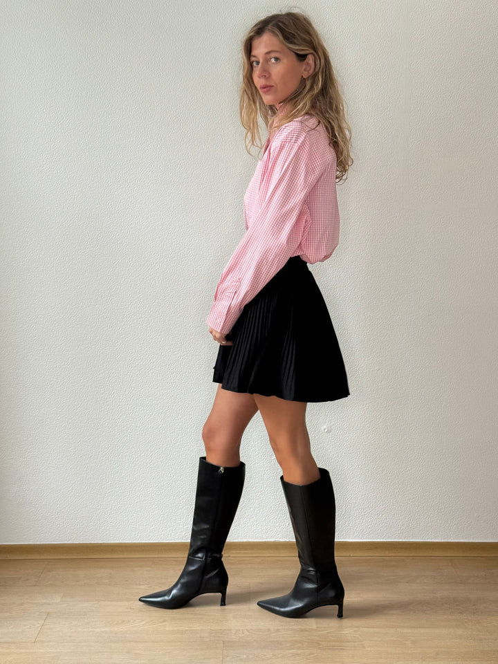 Mini plisēti svārki ar iestrādātu gumiju jostasvietā