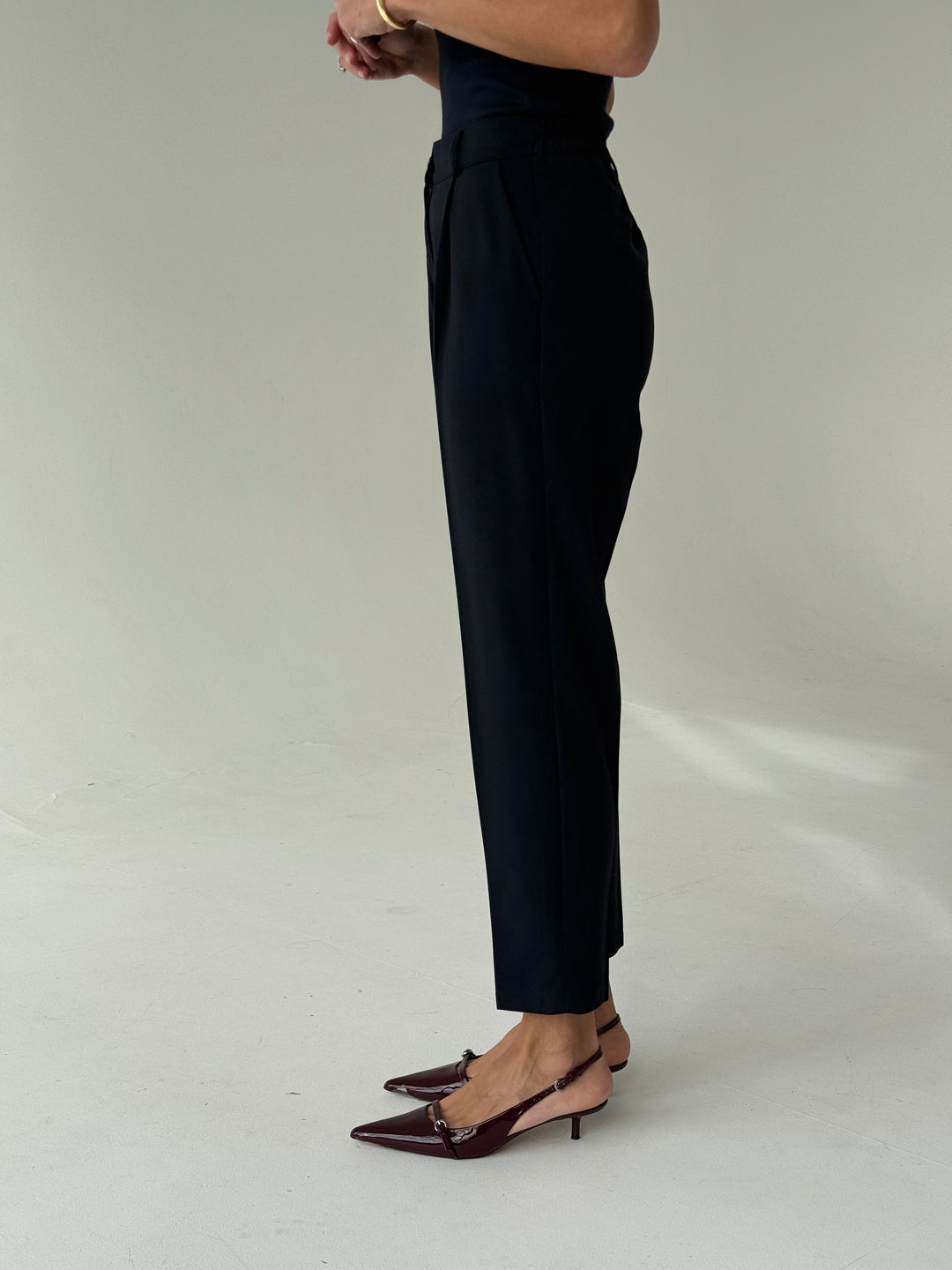 Cigarette stila bikses ar ielocēm #01