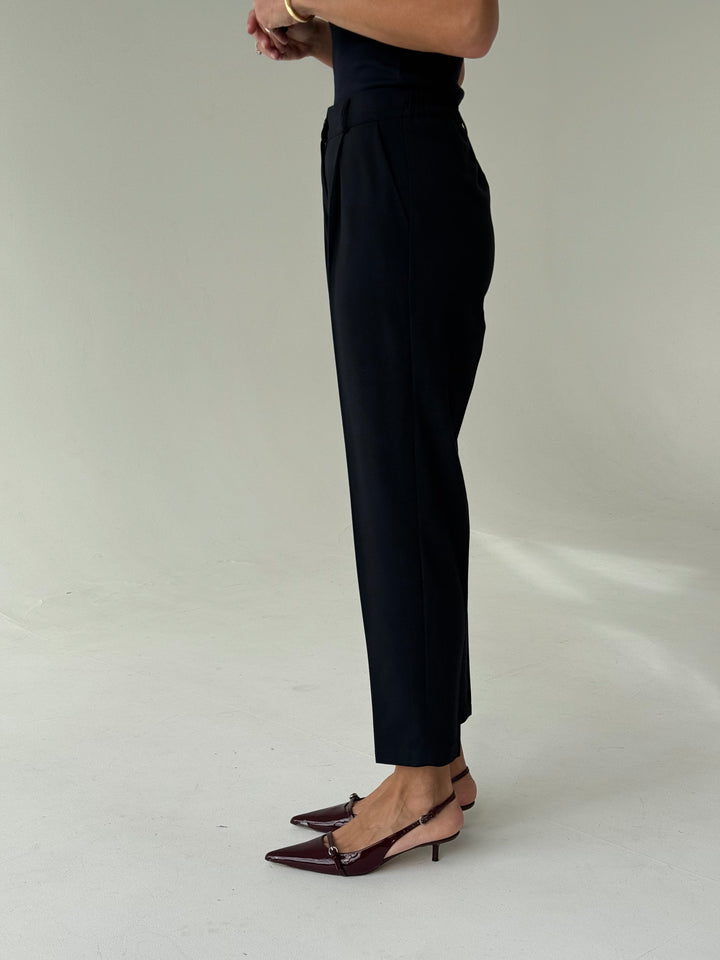 Cigarette stila bikses ar ielocēm #01