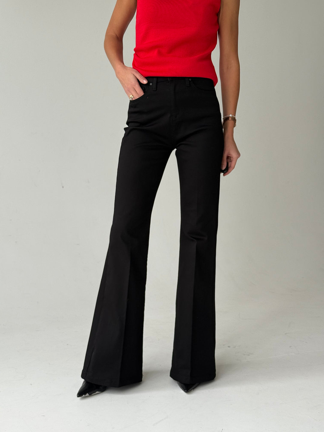 Garas zvanveida bikses ar augstu jostasvietu