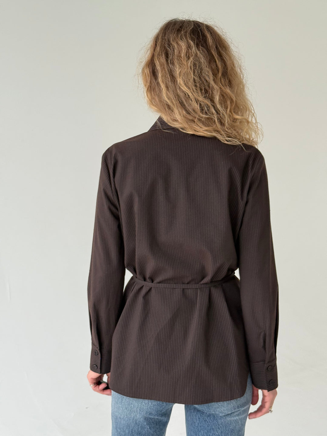 Kokvilnas svītrains krekls ar sasienamo jostiņu