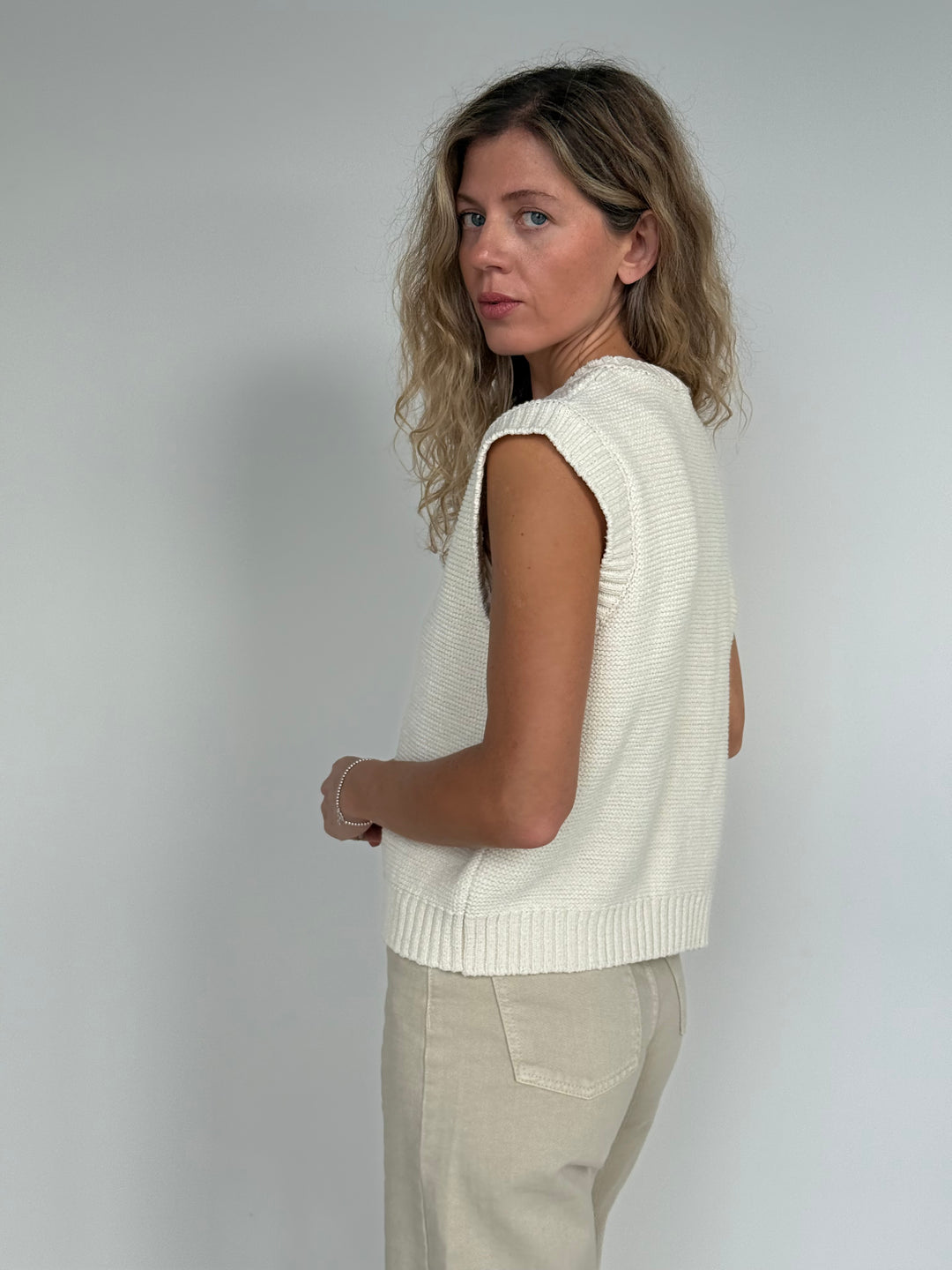 Adīta kokvilnas veste