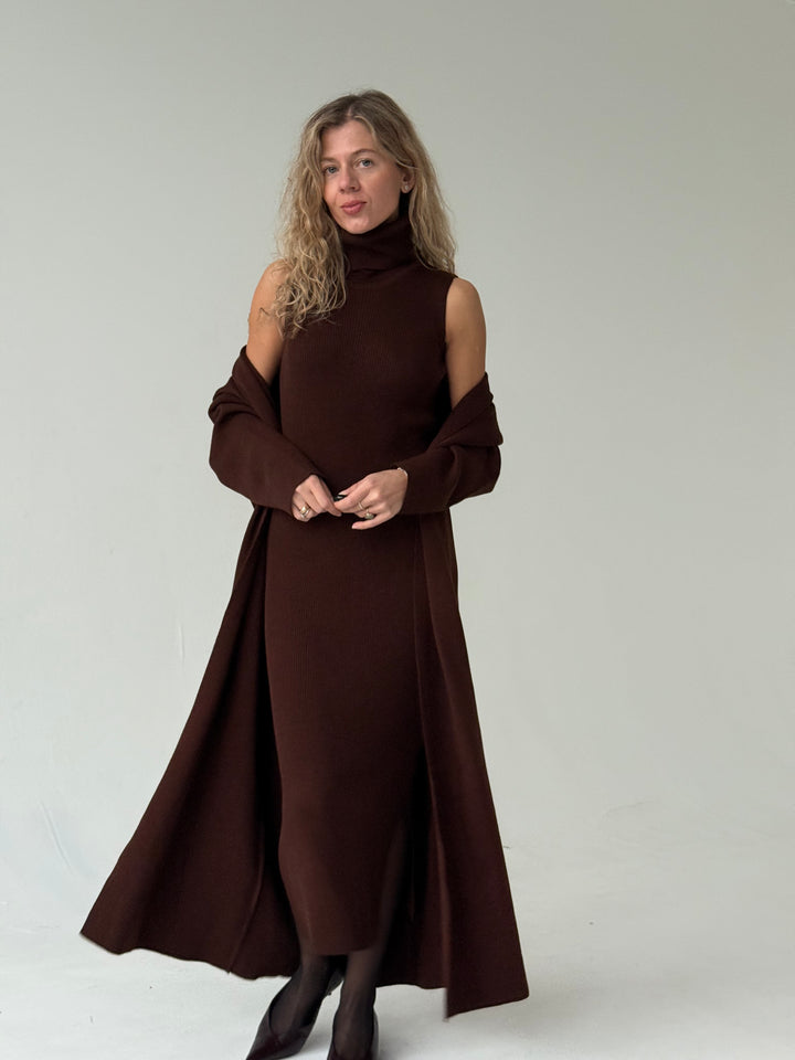 Trikotāžas kleitas un jakas komplekts