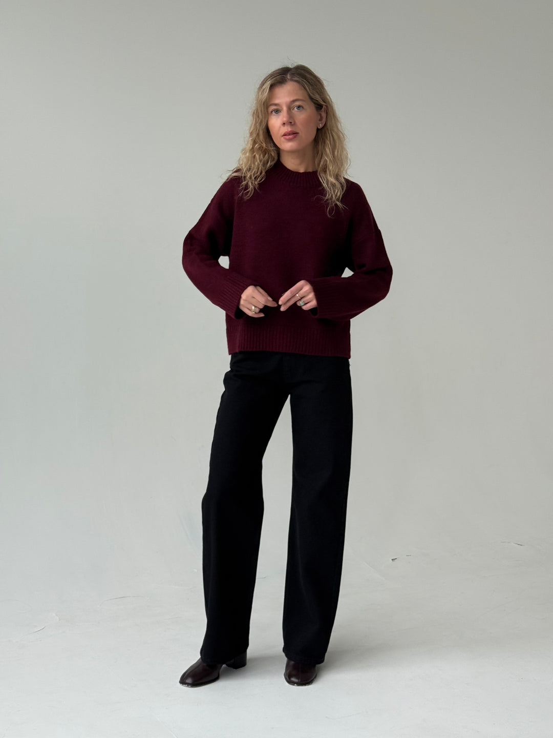 Adīts džemperis ar apaļu kakla izgriezumu #02