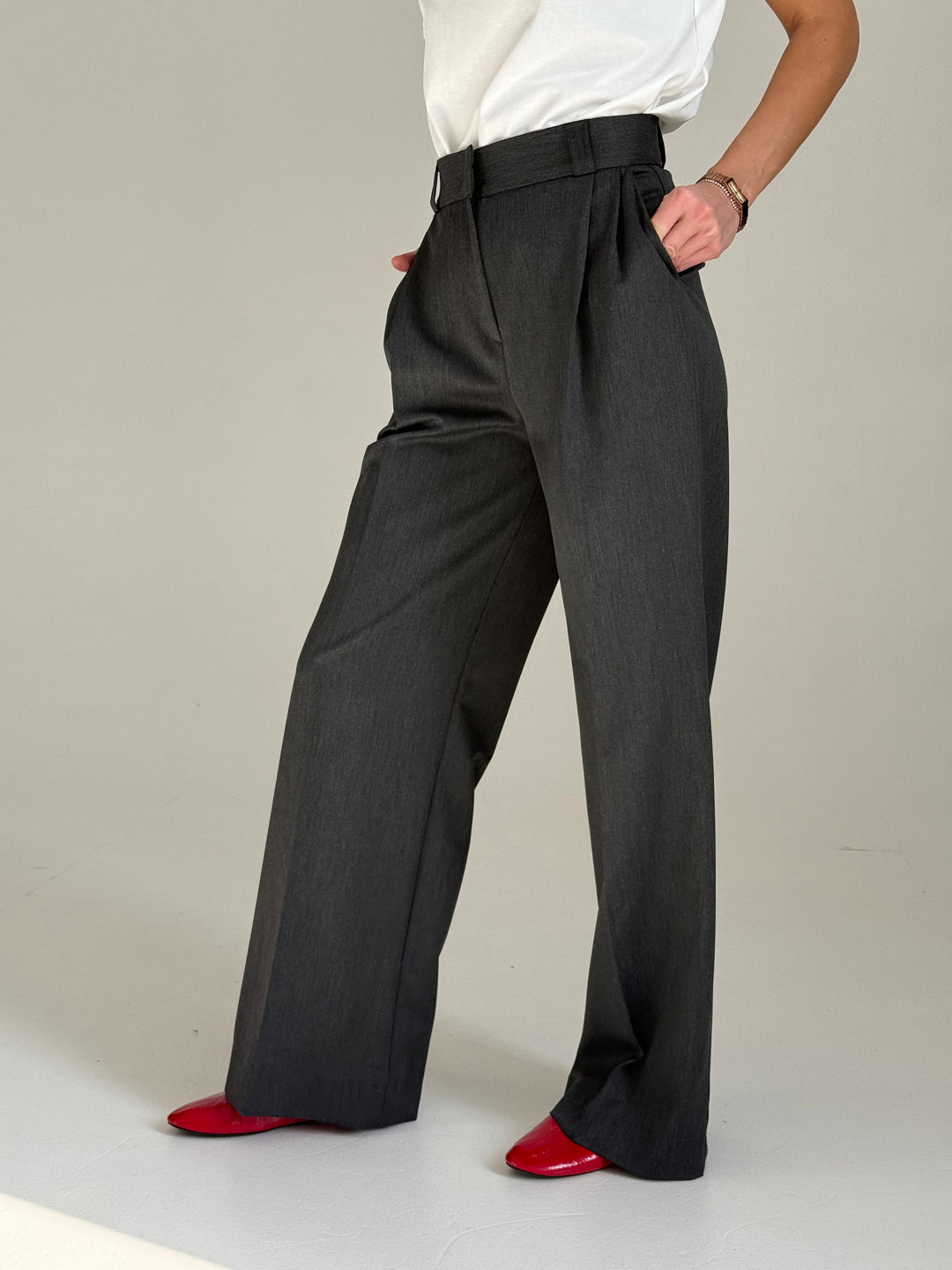 Viskozes wide leg platas bikses ar ielocēm