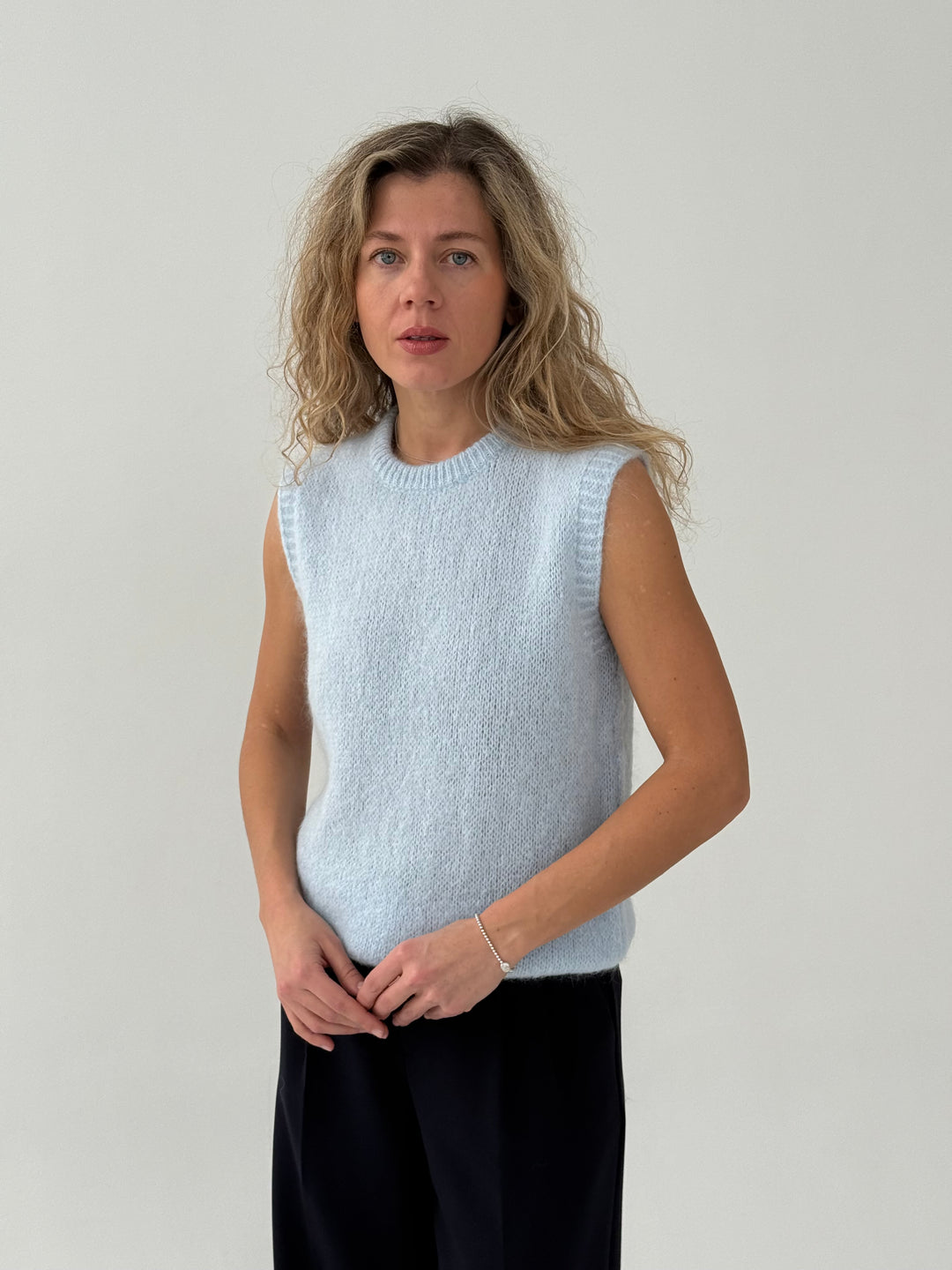 Adīta mohēras veste