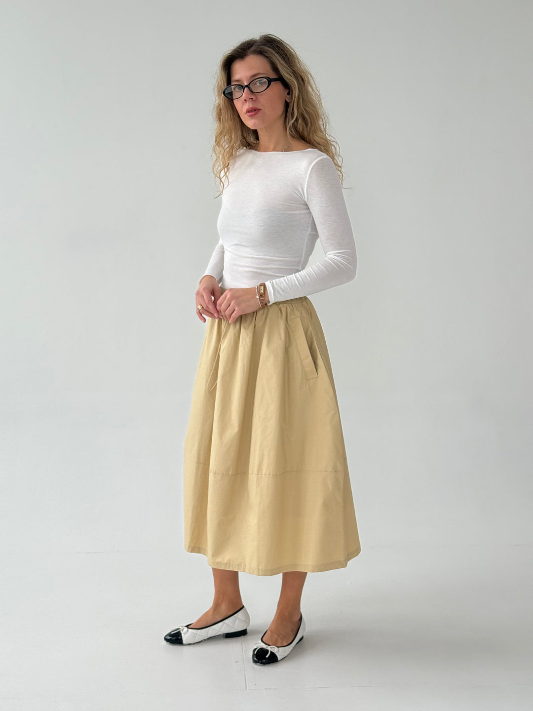 Kokvilnas svārki ar kabatām un savelkamu aukliņu