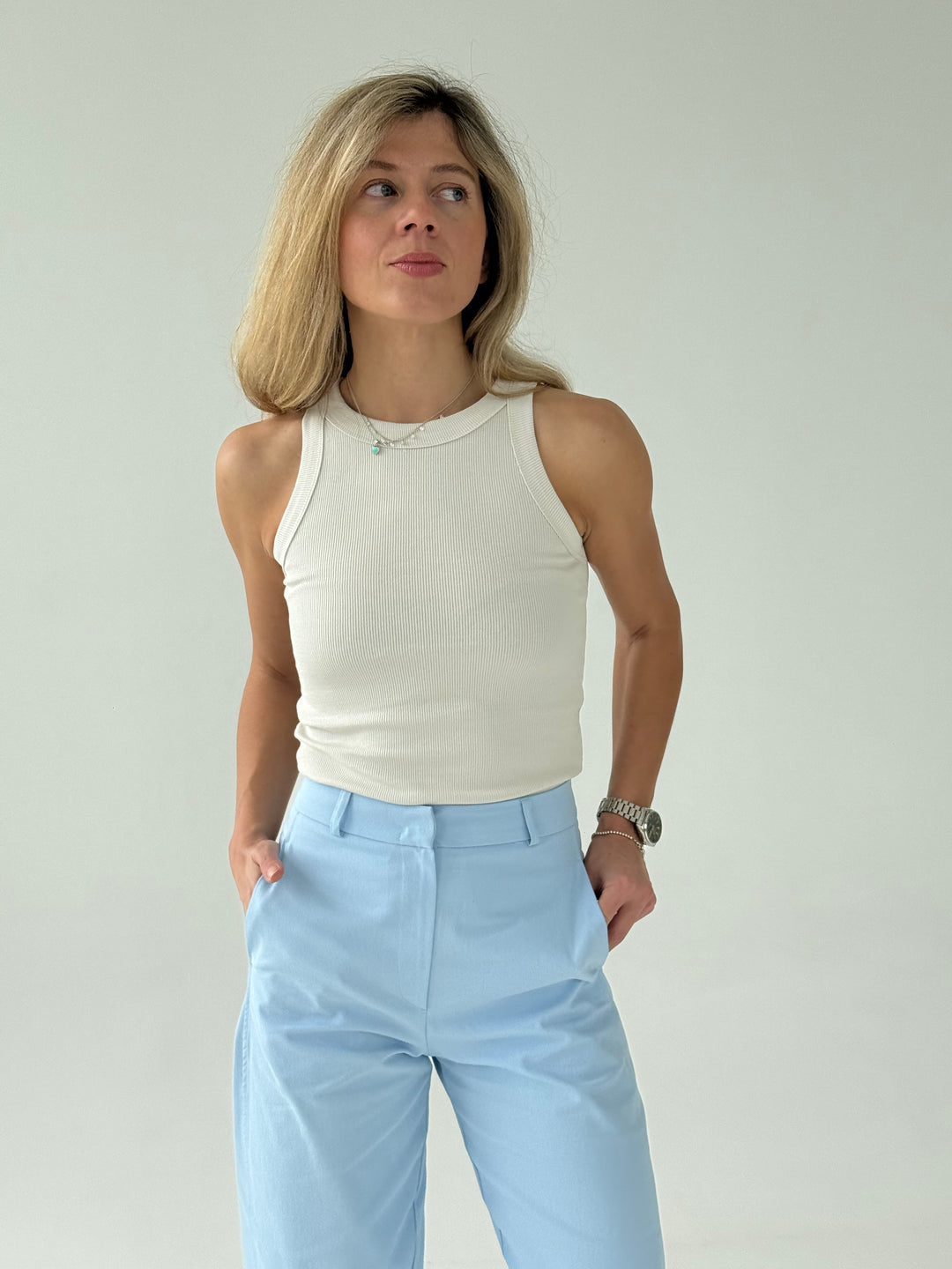 Slim fit kokvilnas rievots tops