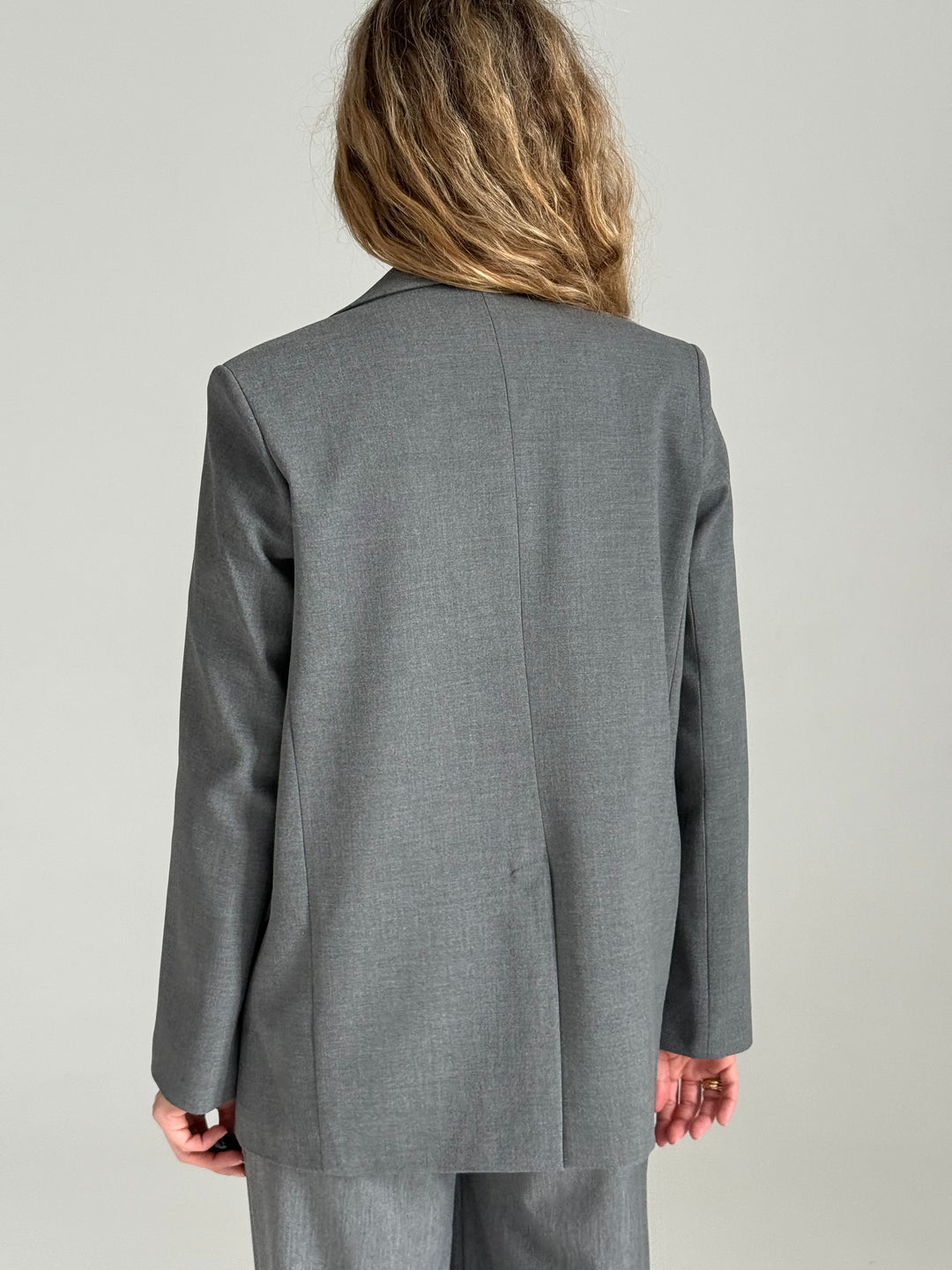 Oversize viskozes žakete ar jostu