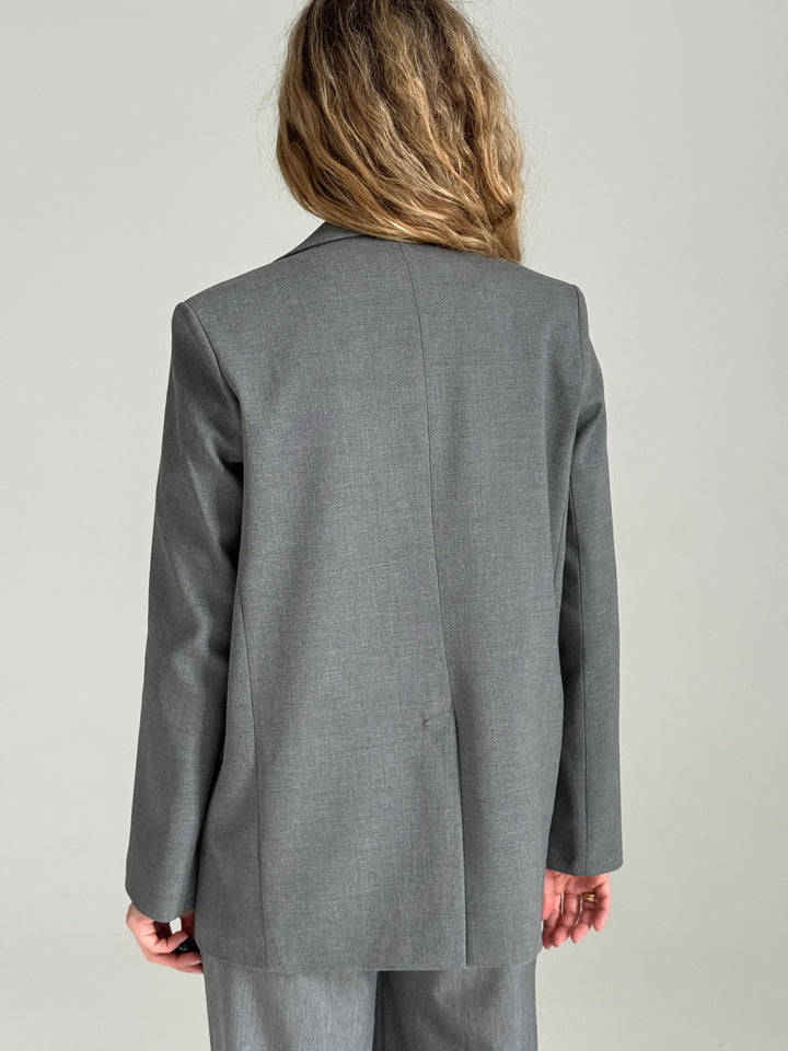 Oversize viskozes žakete ar jostu