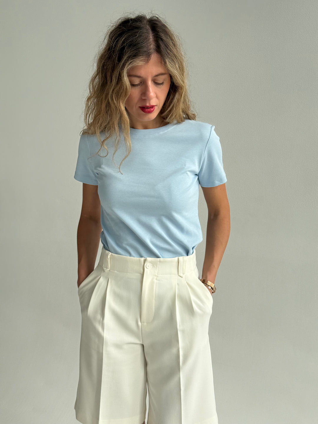 Slim fit premium kokvilnas t-krekls