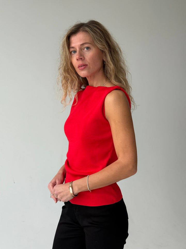 Adīts viskozes tops ar krokotu elementu